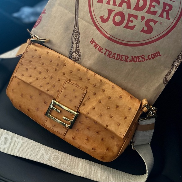 SOLD Fendi Baguette Ostrich Brown - Picture 17 of 17